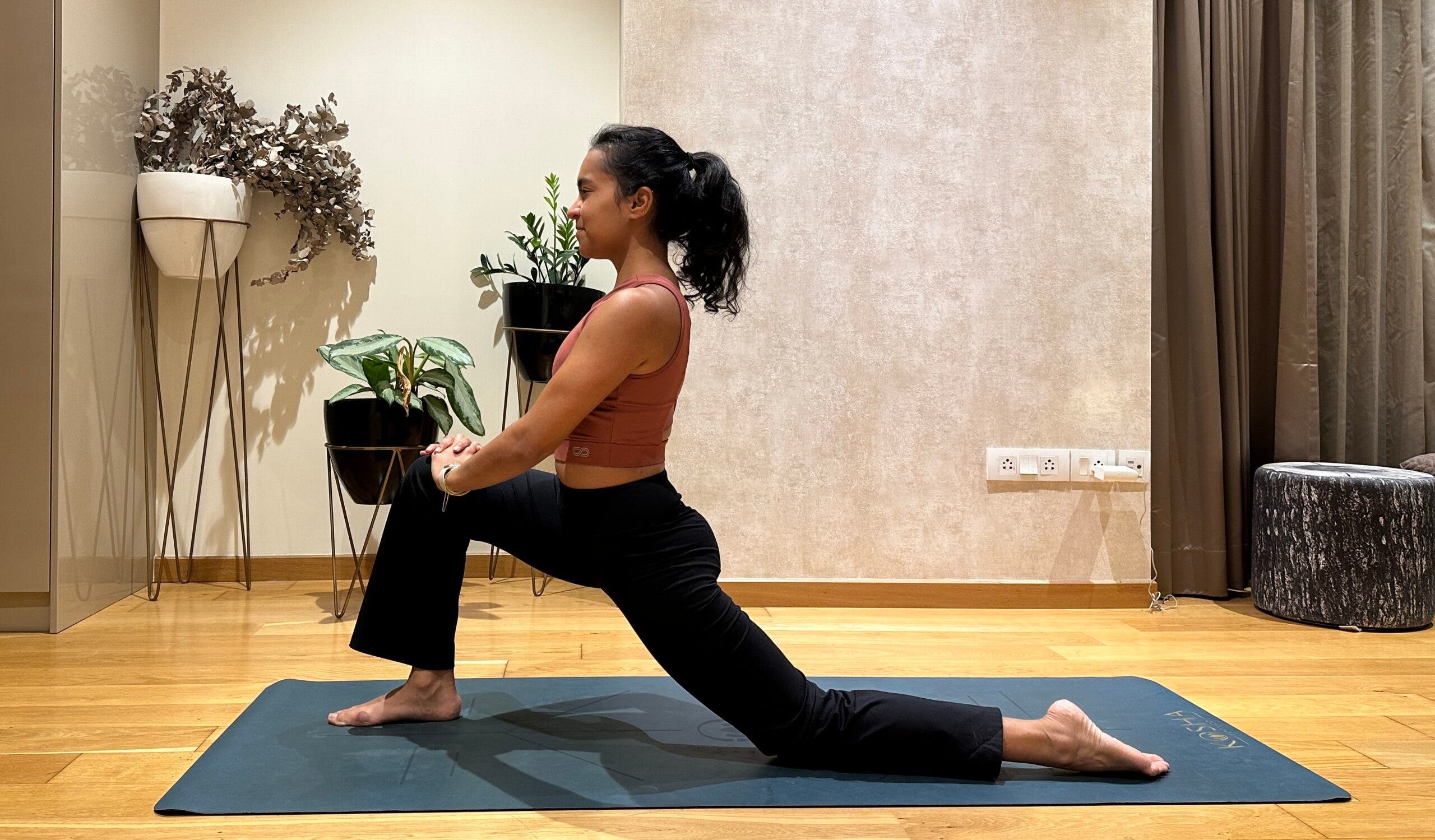 Riya Davda practicing Low Lunge