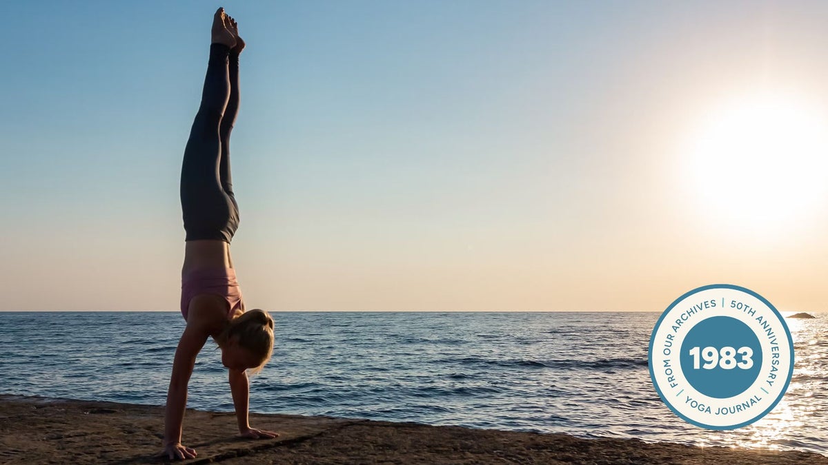Working on Your Handstand? Here's How to Get There Safely.