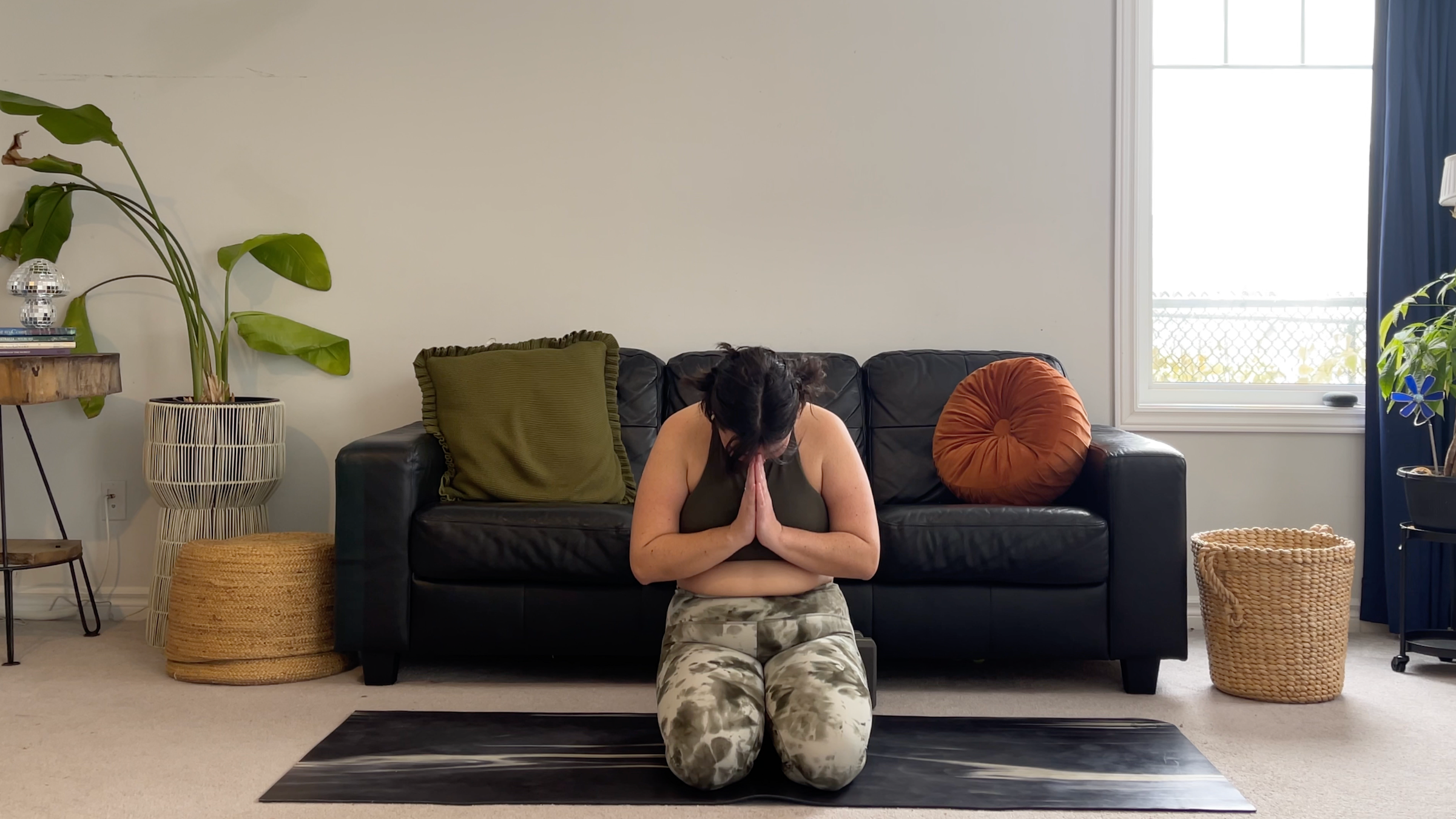 Teacher Taylor Lorenz in Closing Pose