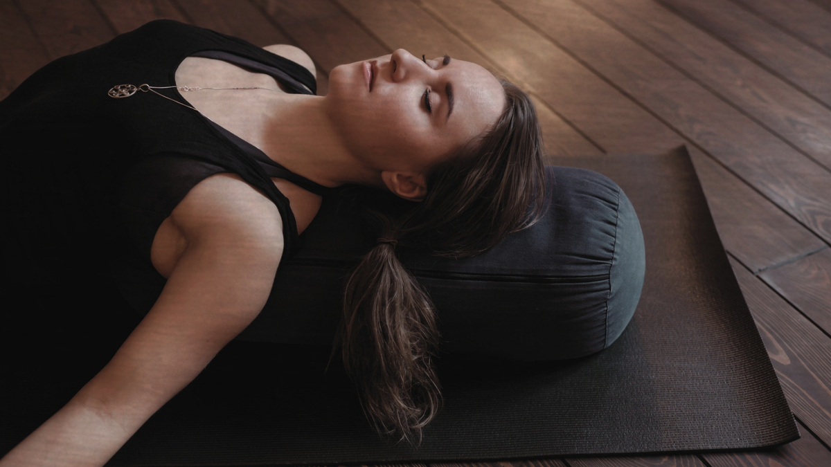 15-Minute Yin Yoga to Banish Stress (No Standing Required)