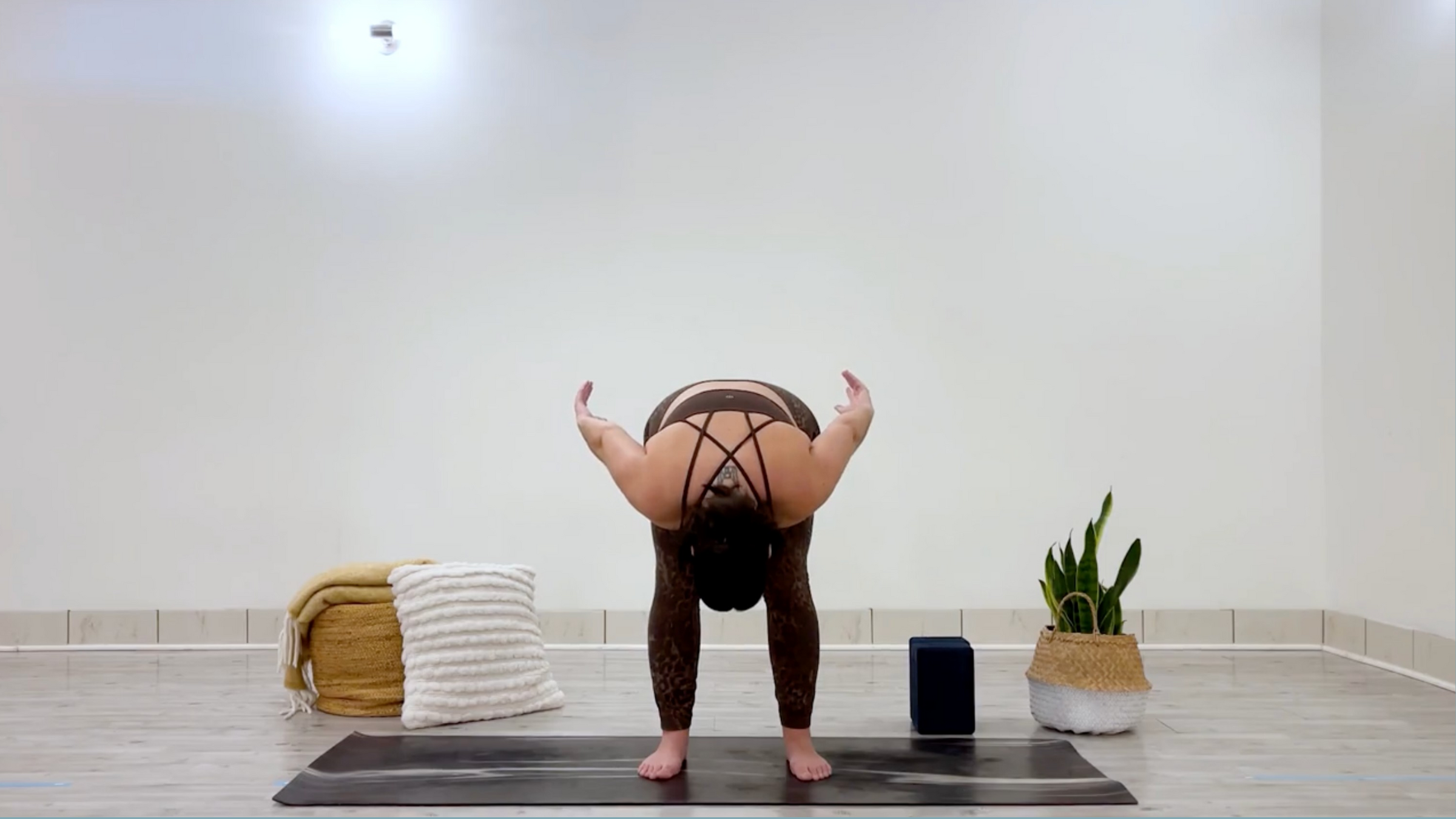 Taylor Lorenz in Breath of Joy