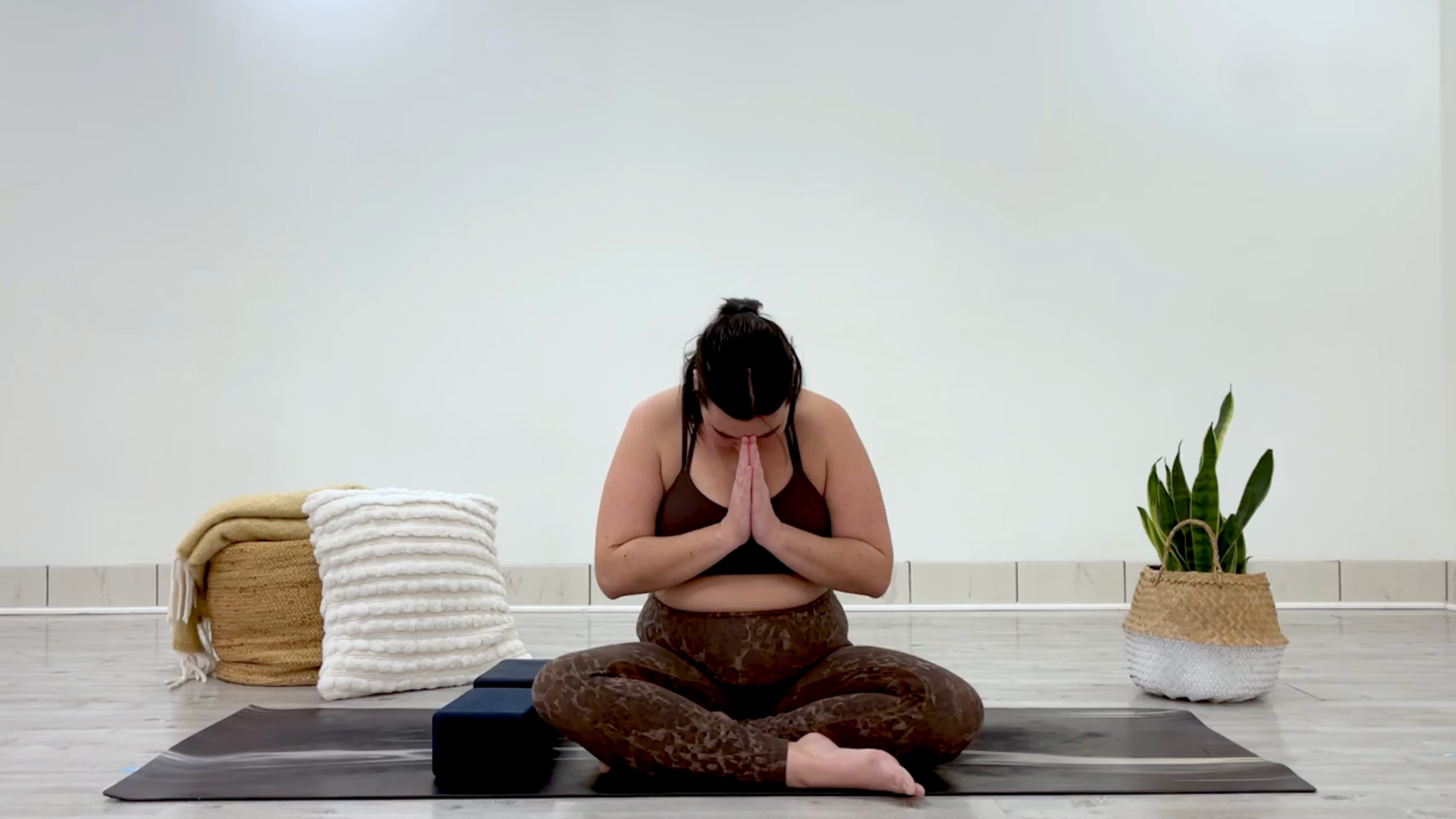 Teacher Taylor Lorenz in Easy Seat