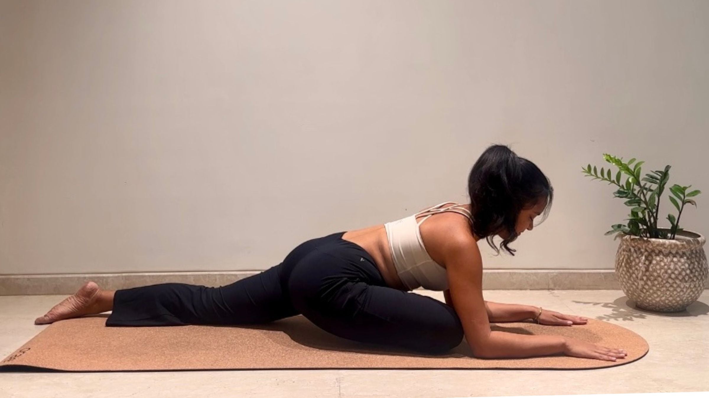 7 Pelvic Stretches to Help Relieve Your Tight Hips