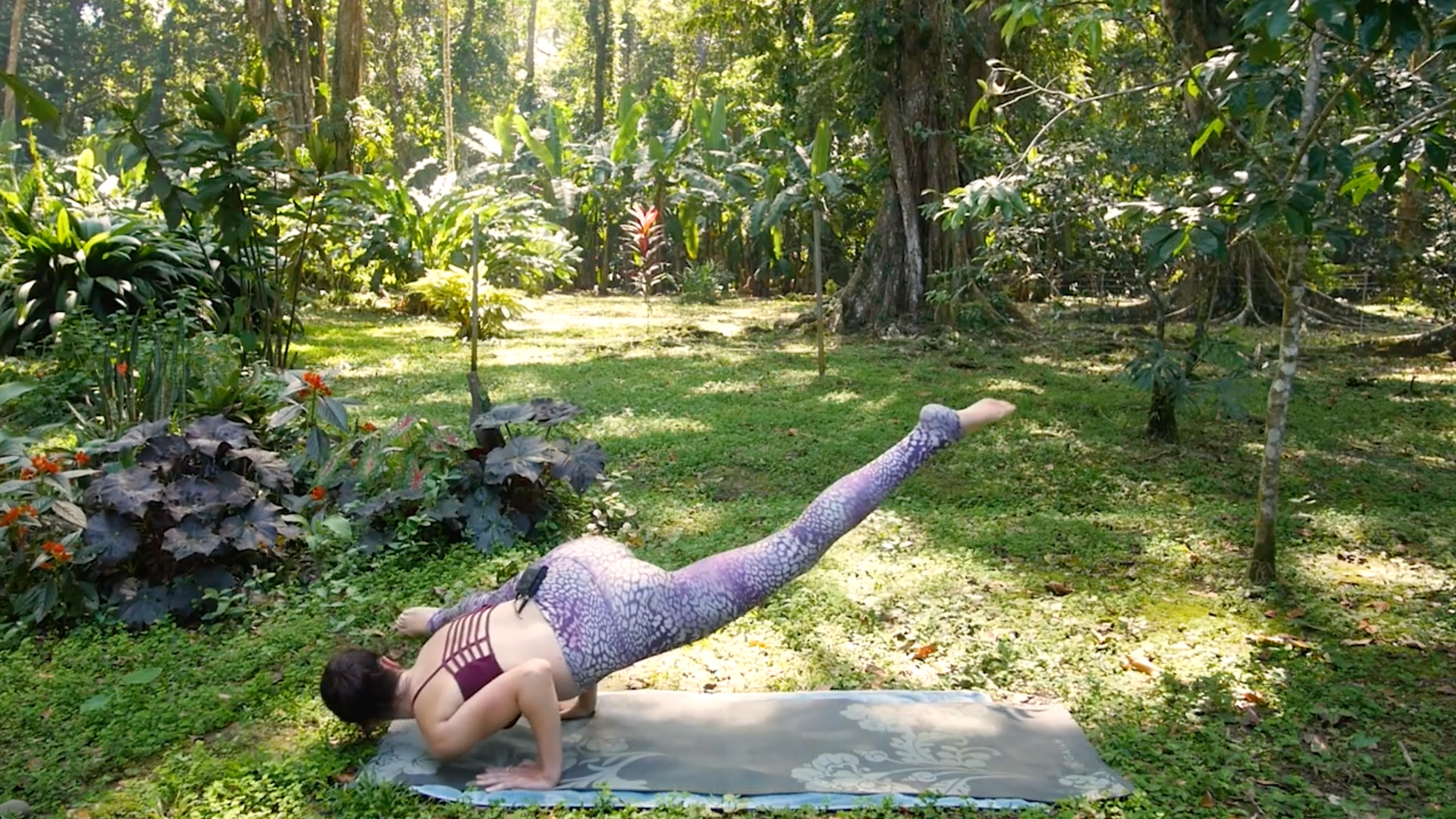 Yoga with Cassandra in Splinter Flight