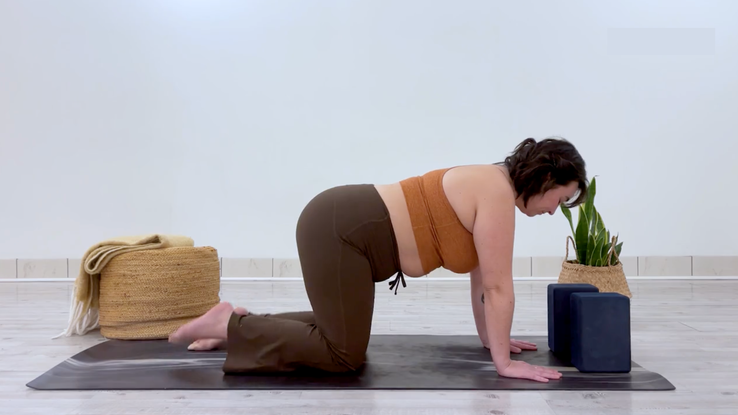 Teacher Taylor Lorenz doing foot taps