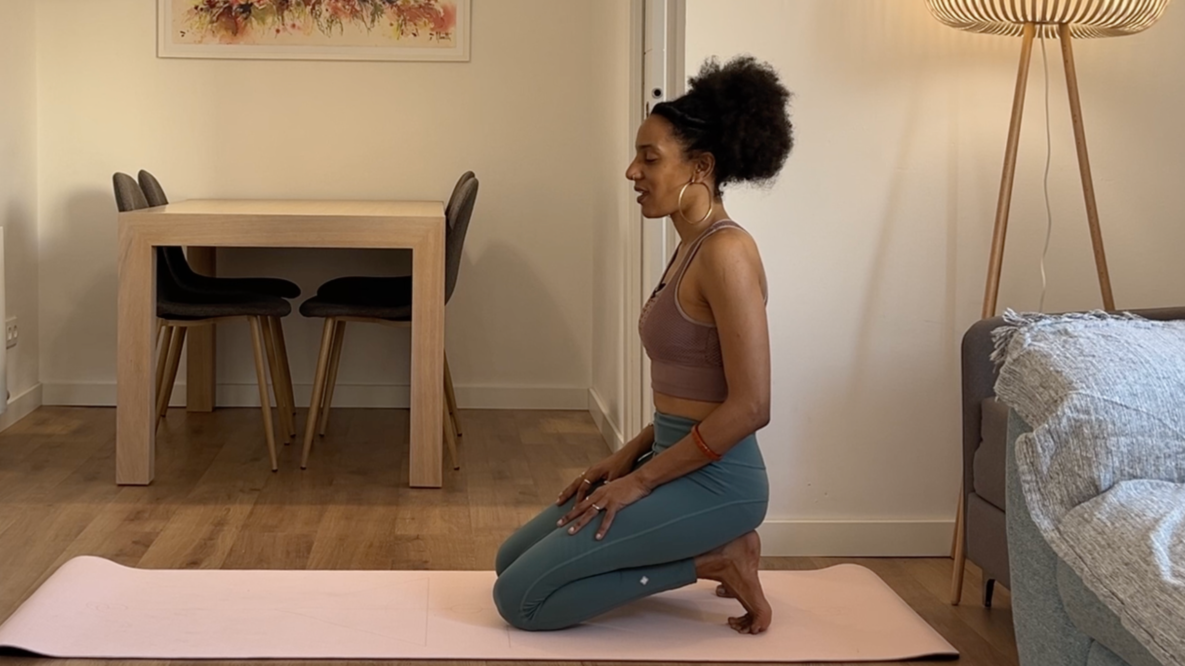 30-Minute Evening Yoga to Release Stress So You Can Relax