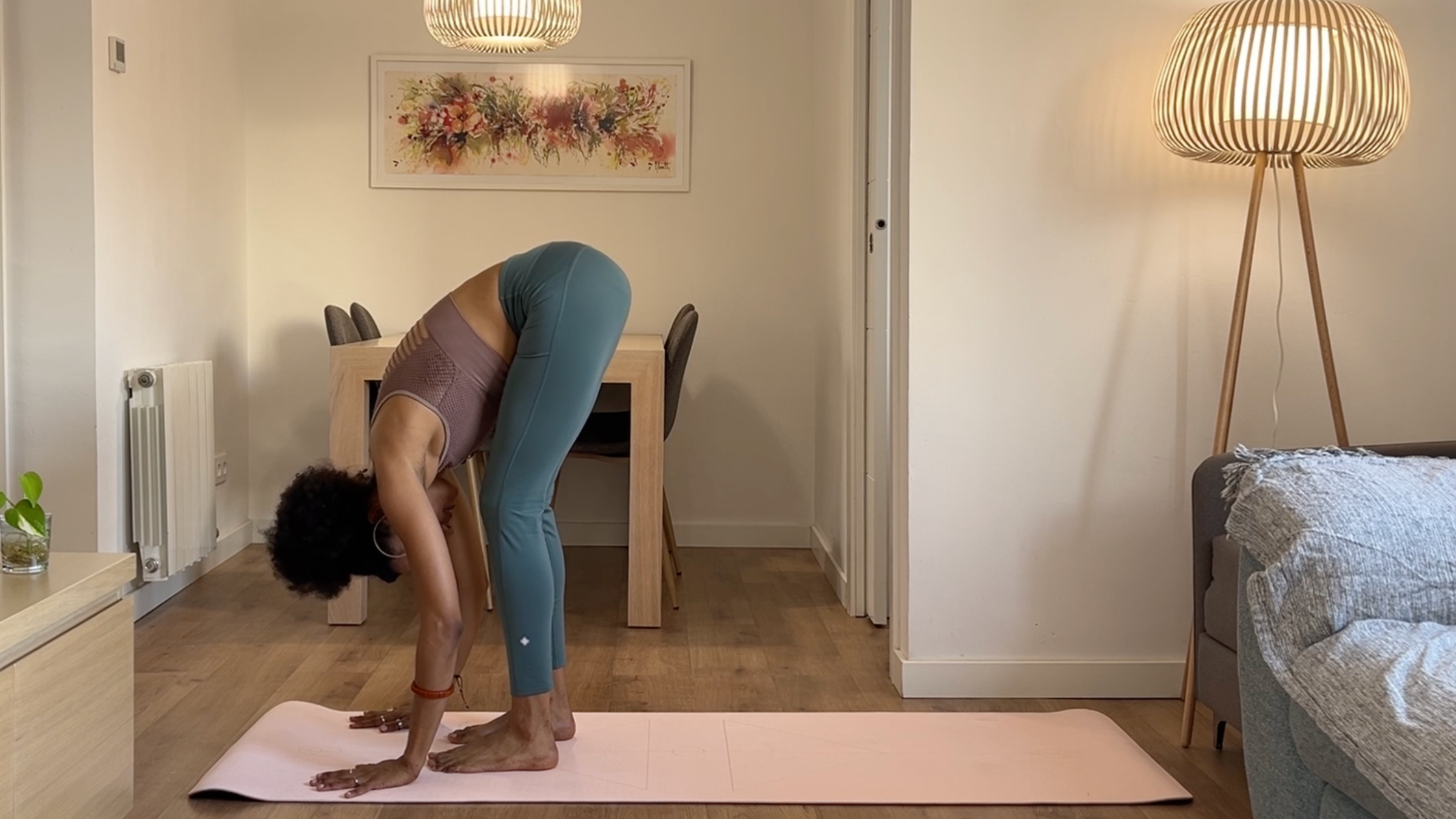 30-Minute Evening Yoga to Release Stress So You Can Relax