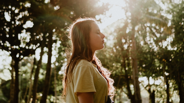 Anxious? Distracted? Here Are 35 Simple Ways to Be More Present.