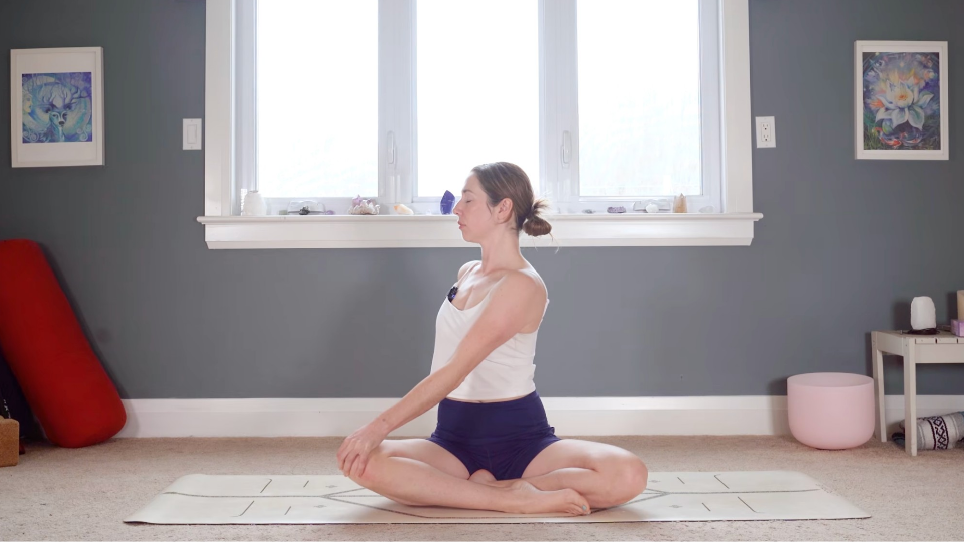 15-Minute Morning Yoga to Move Your Entire Body (With Minimal Cues)