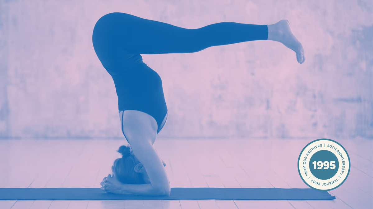 This Headstand Variation Strengthens Both Mind and Body