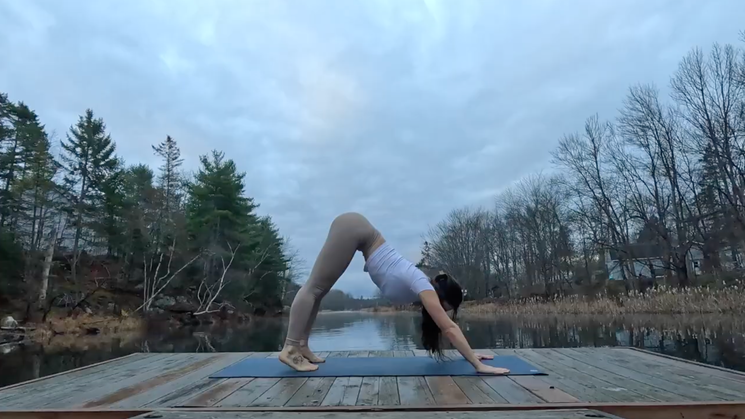 10-Minute Morning Yoga for a Full-Body Wake Up