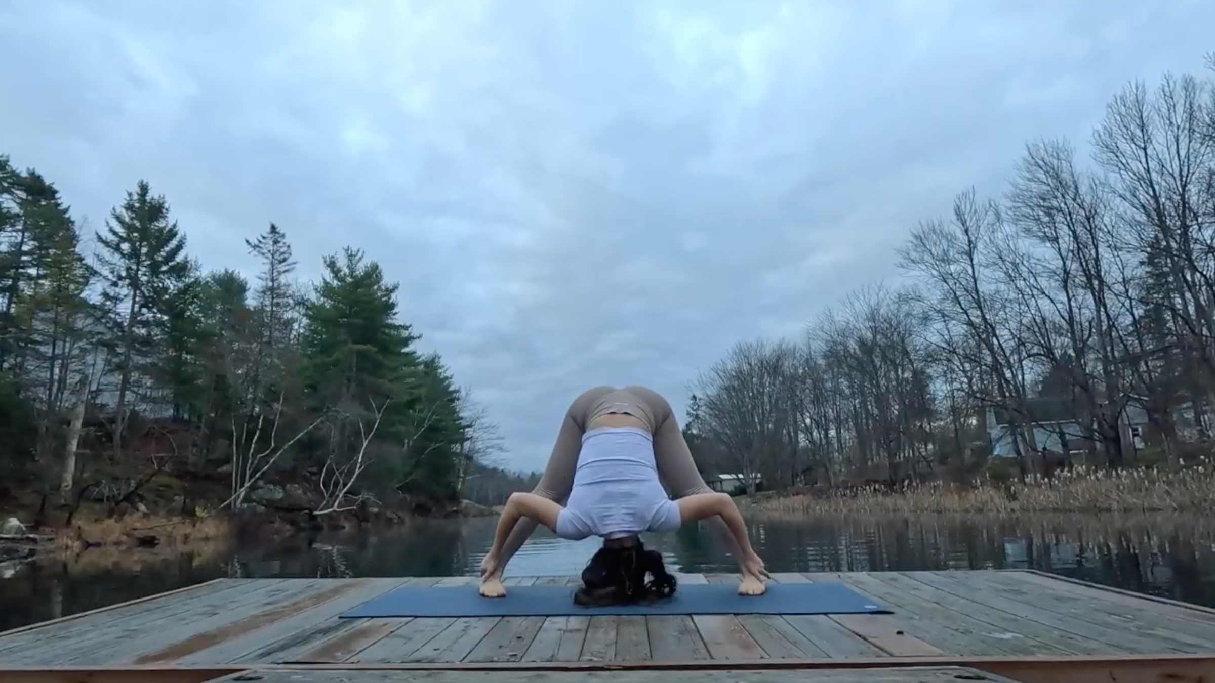 10-Minute Morning Yoga for a Full-Body Wake Up