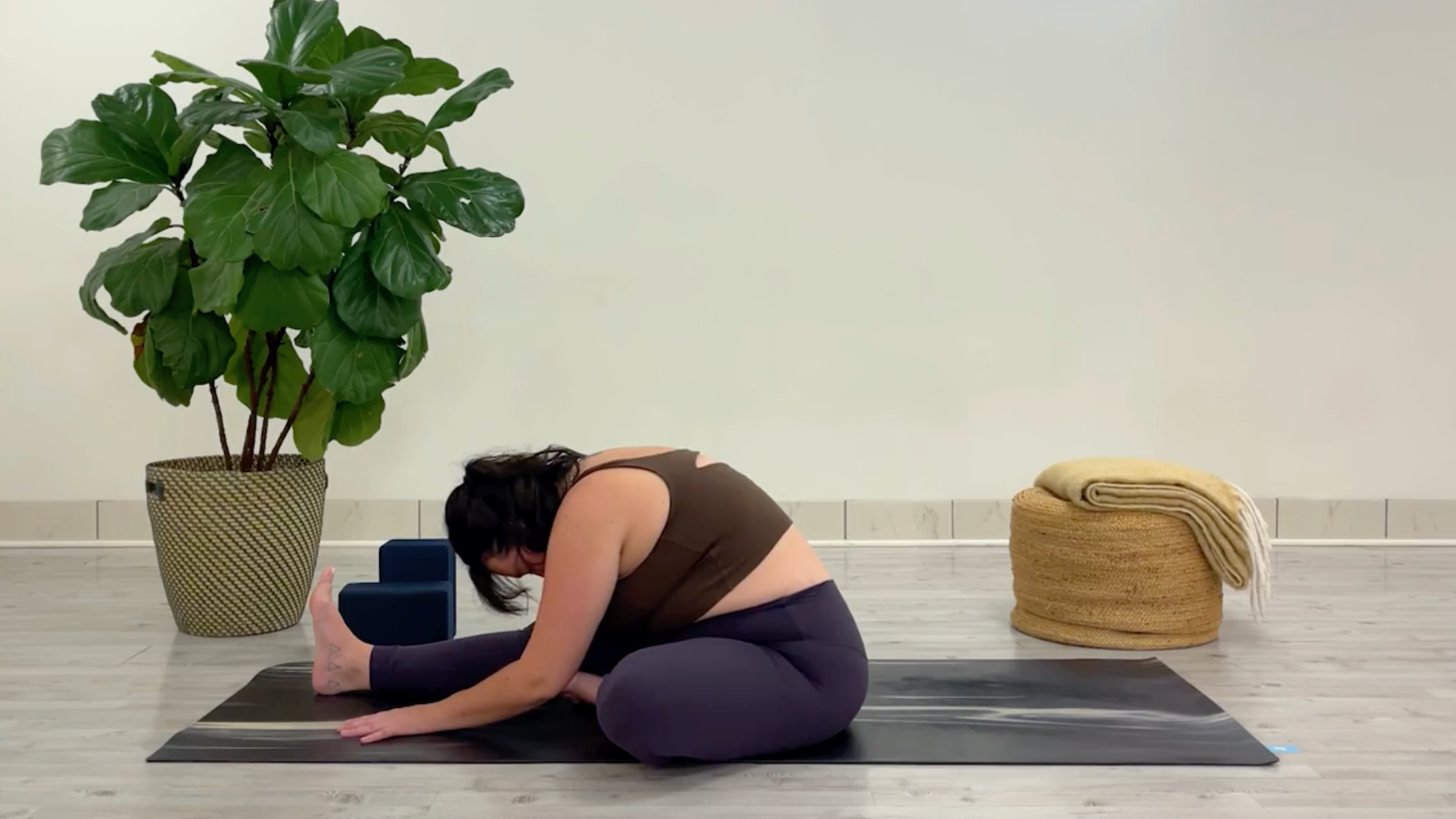 10-Minute Yoga to Help You Chill Out and Wind Down