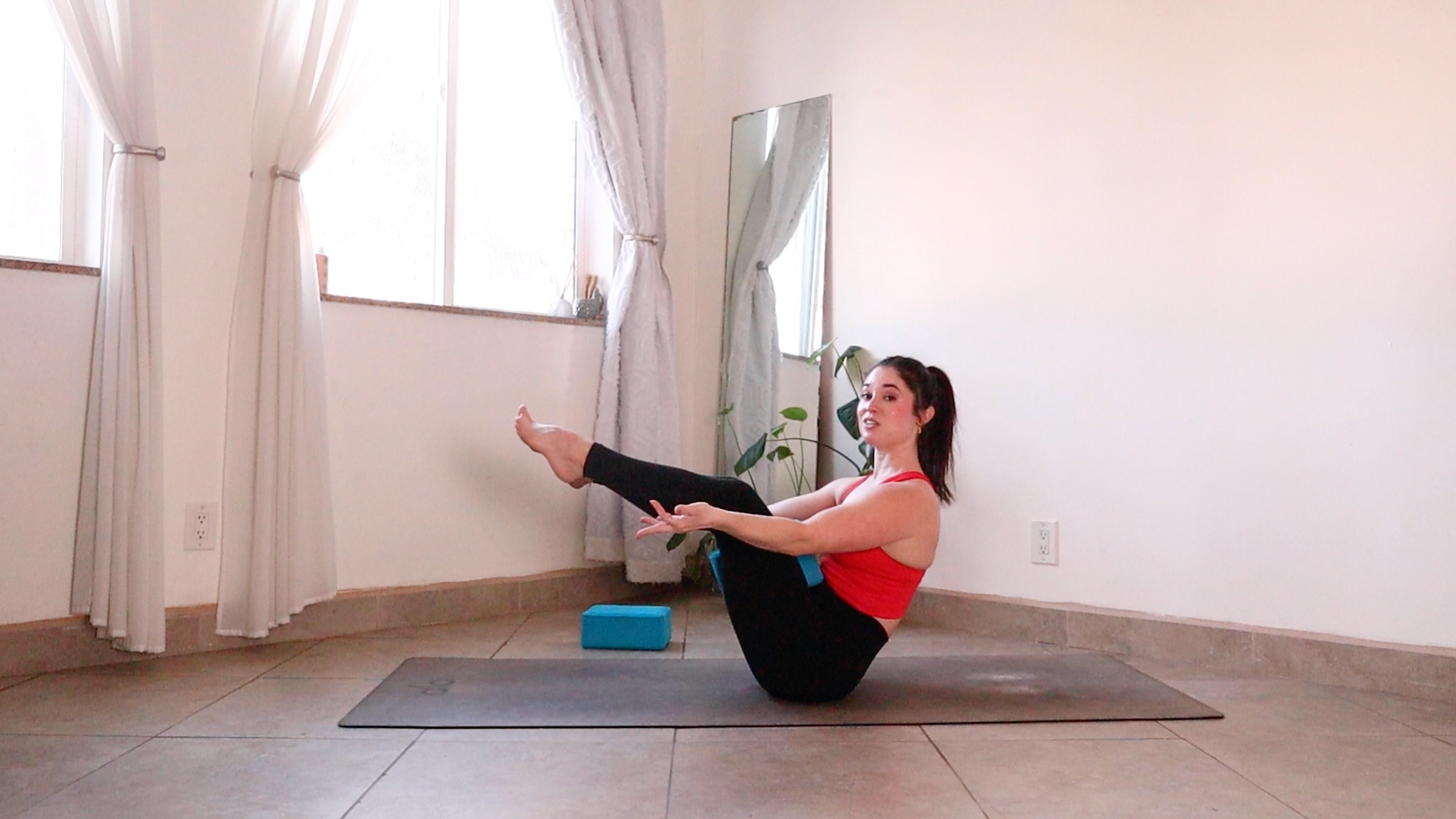 13-Minute Core-Strengthening Practice to Support Your Yoga