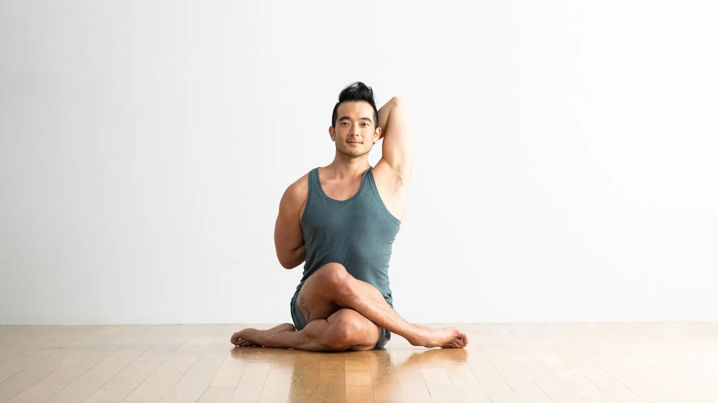 5 Simple Stretches to Relieve IT Band Discomfort