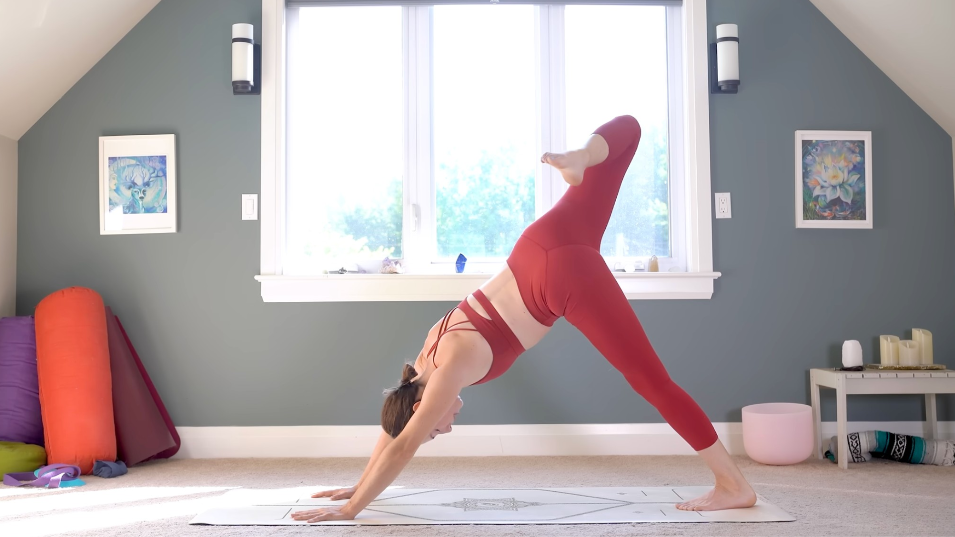 20-Minute Yoga for When You Desperately Need to Stretch Your Upper Back and Shoulders