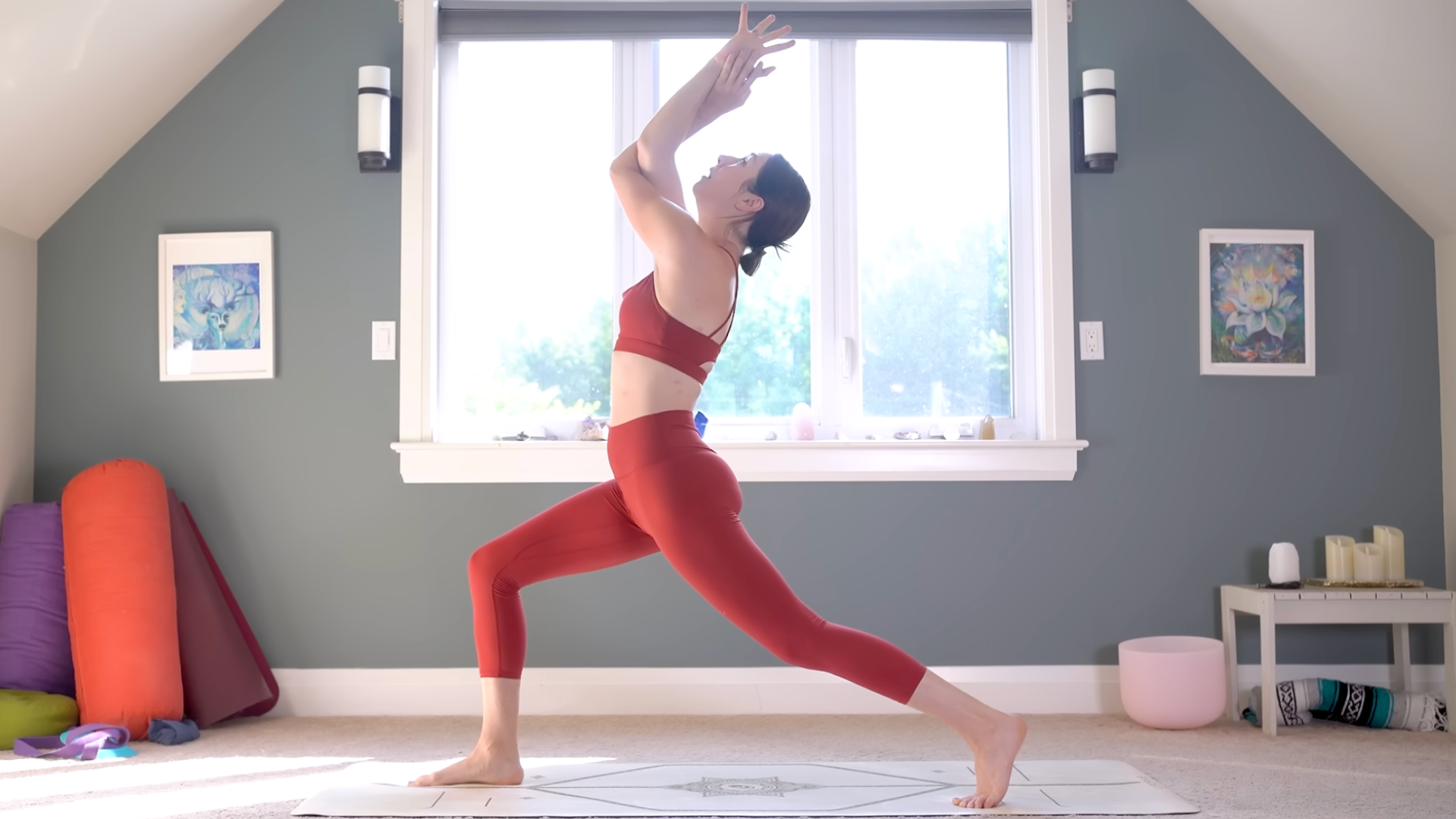 20-Minute Yoga for When You Desperately Need to Stretch Your Upper Back and Shoulders