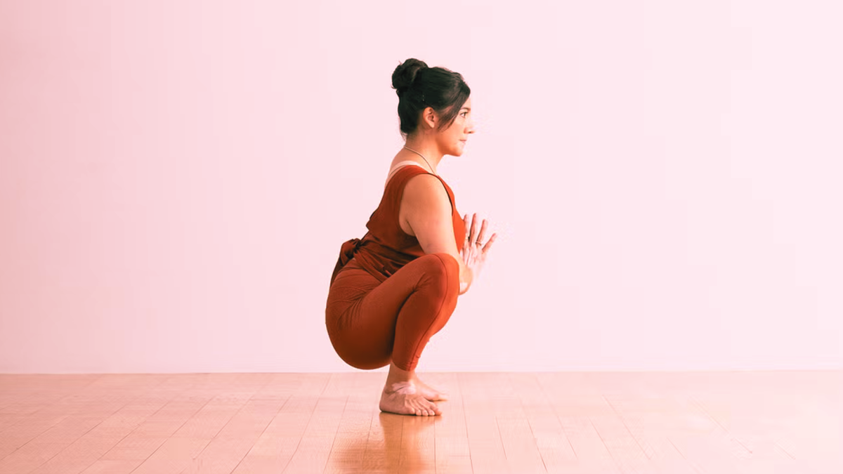 4 Ways to Coax Your Body Into a Squat Without Forcing It