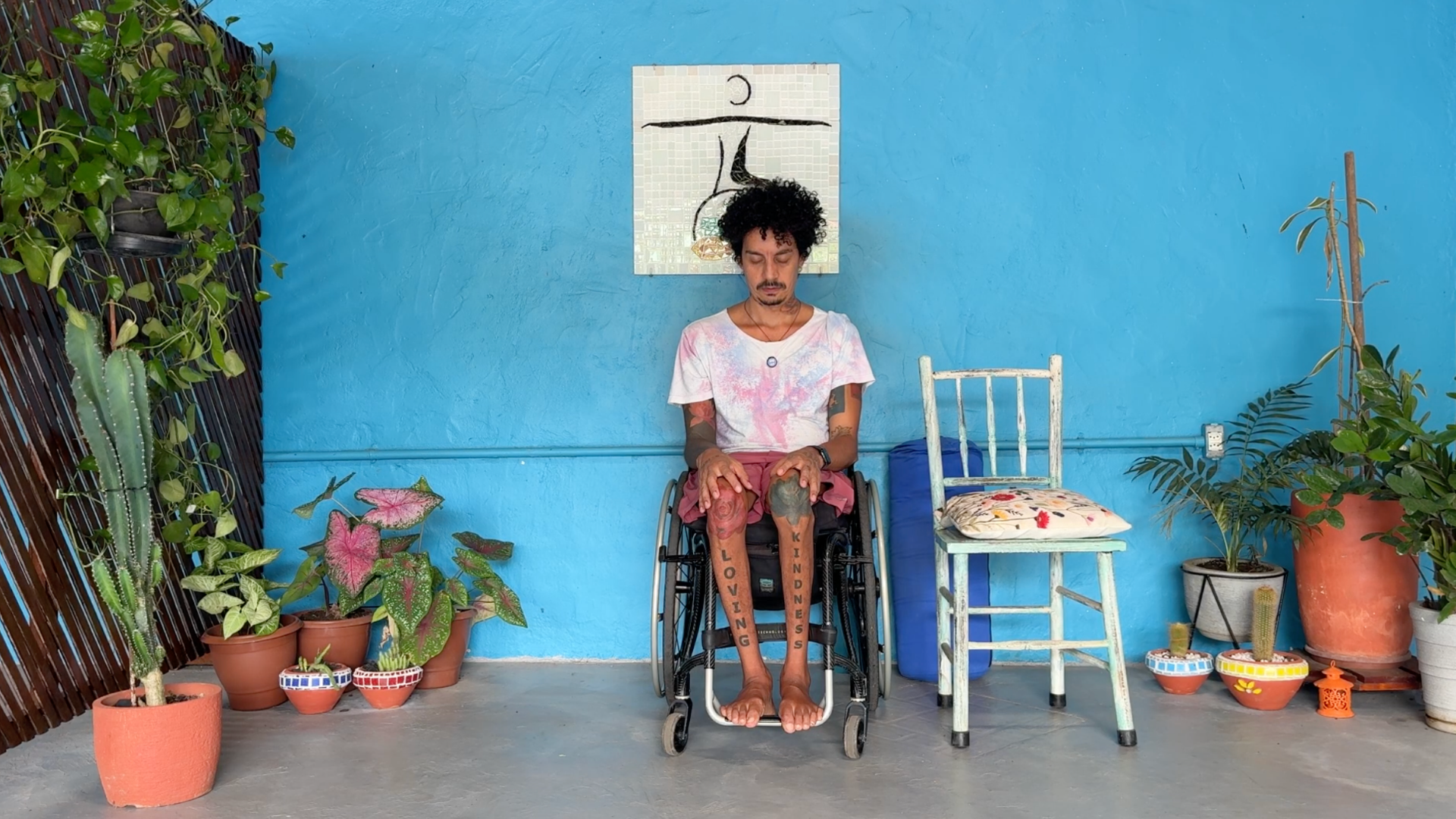 20-Minute Chair Yoga to Remind You What Hopefulness Feels Like