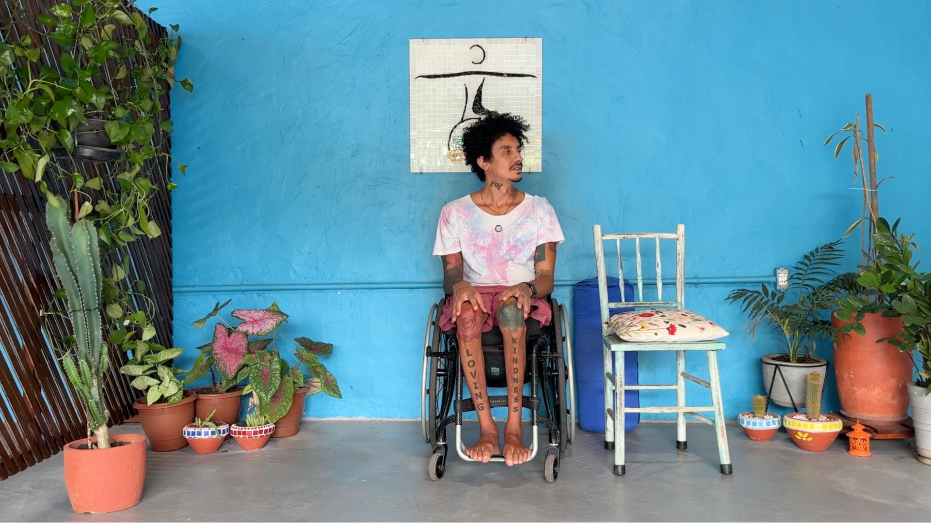 20-Minute Chair Yoga to Remind You What Hopefulness Feels Like