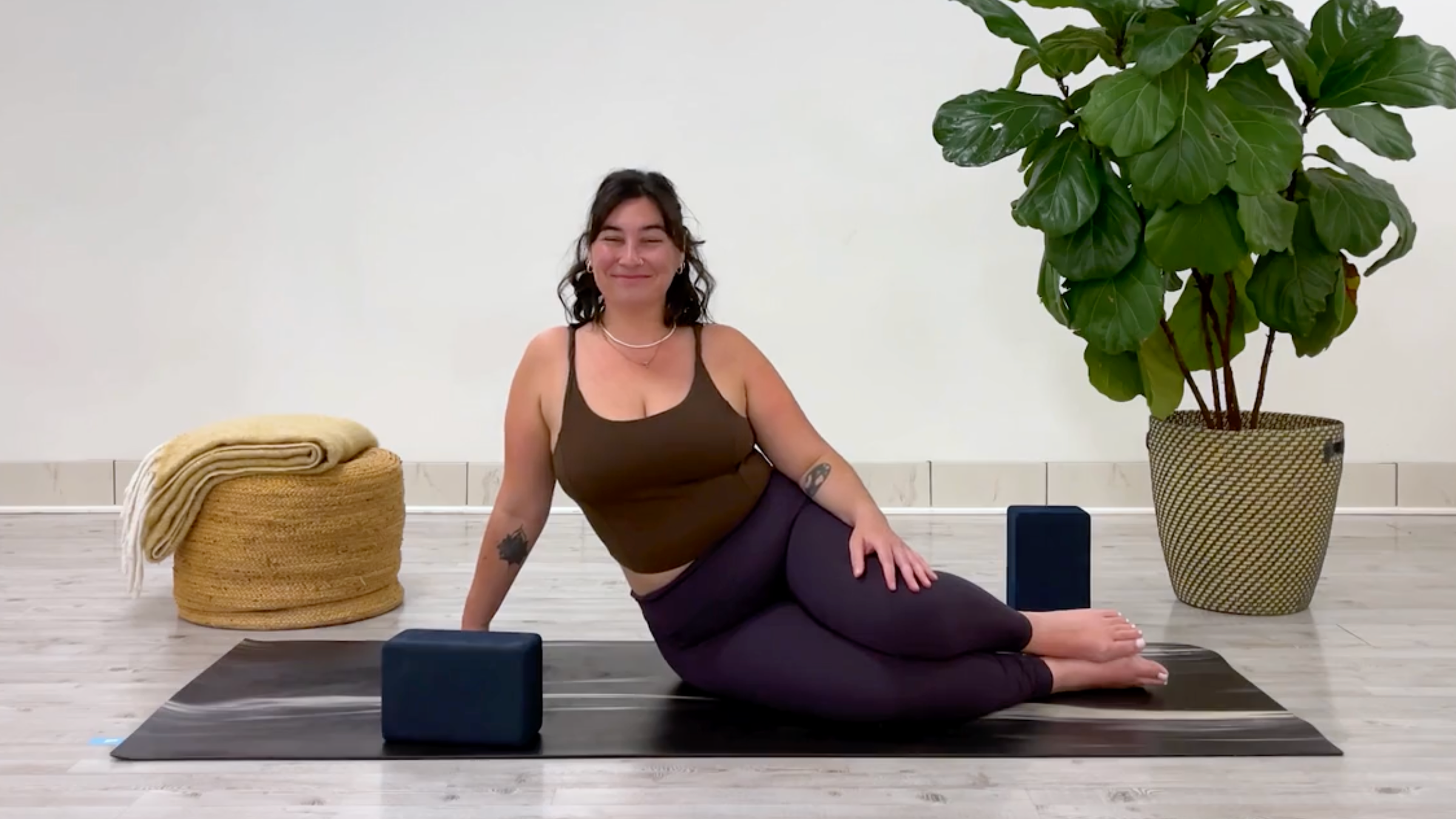 12-Minute Yoga to Stretch Your Side Body