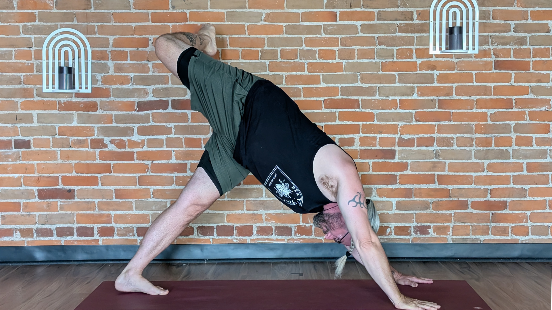 10-Minute Hip-Stretching Routine You Can Do Literally Every Day