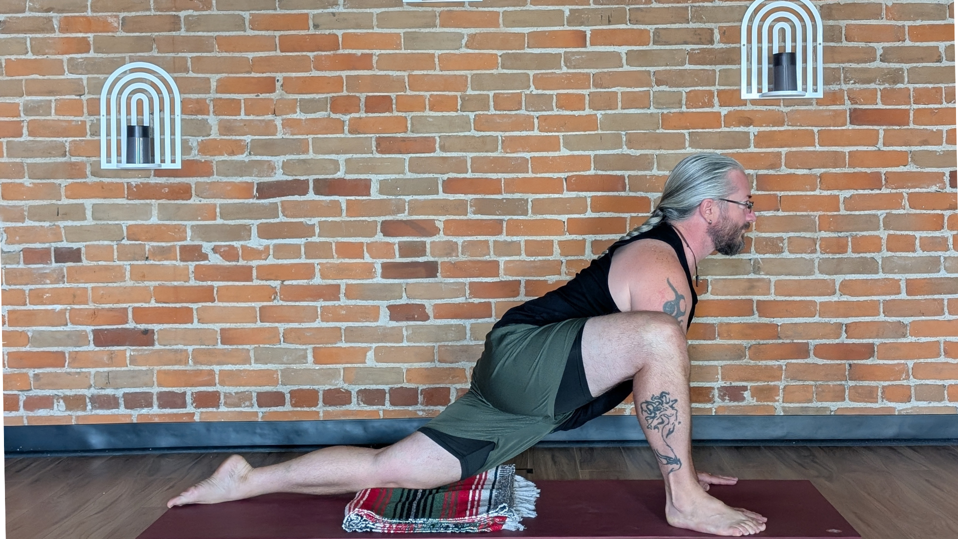 10-Minute Hip-Stretching Routine You Can Do Literally Every Day