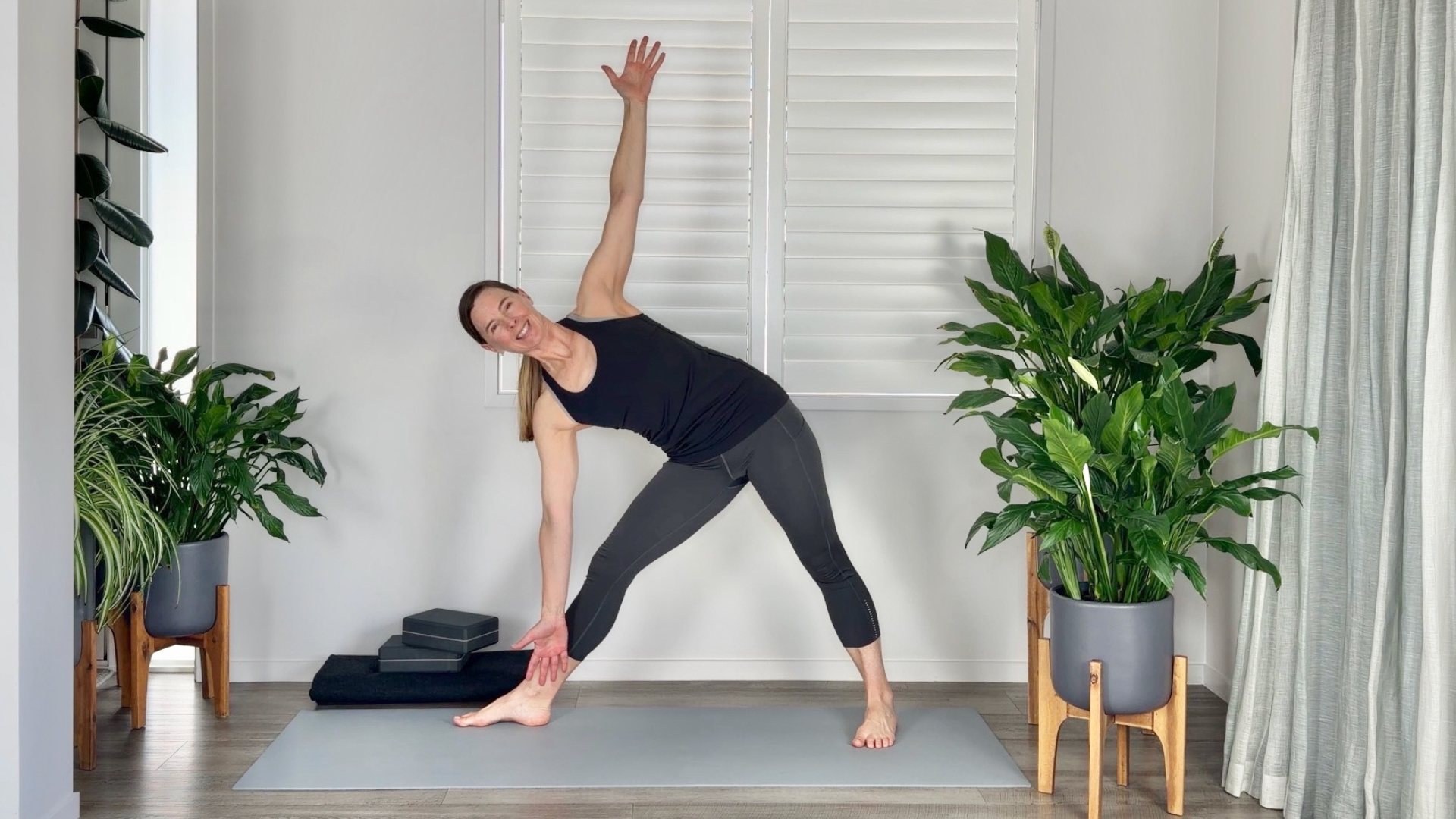 How to Strengthen Your Core in (Almost) Any Yoga Pose