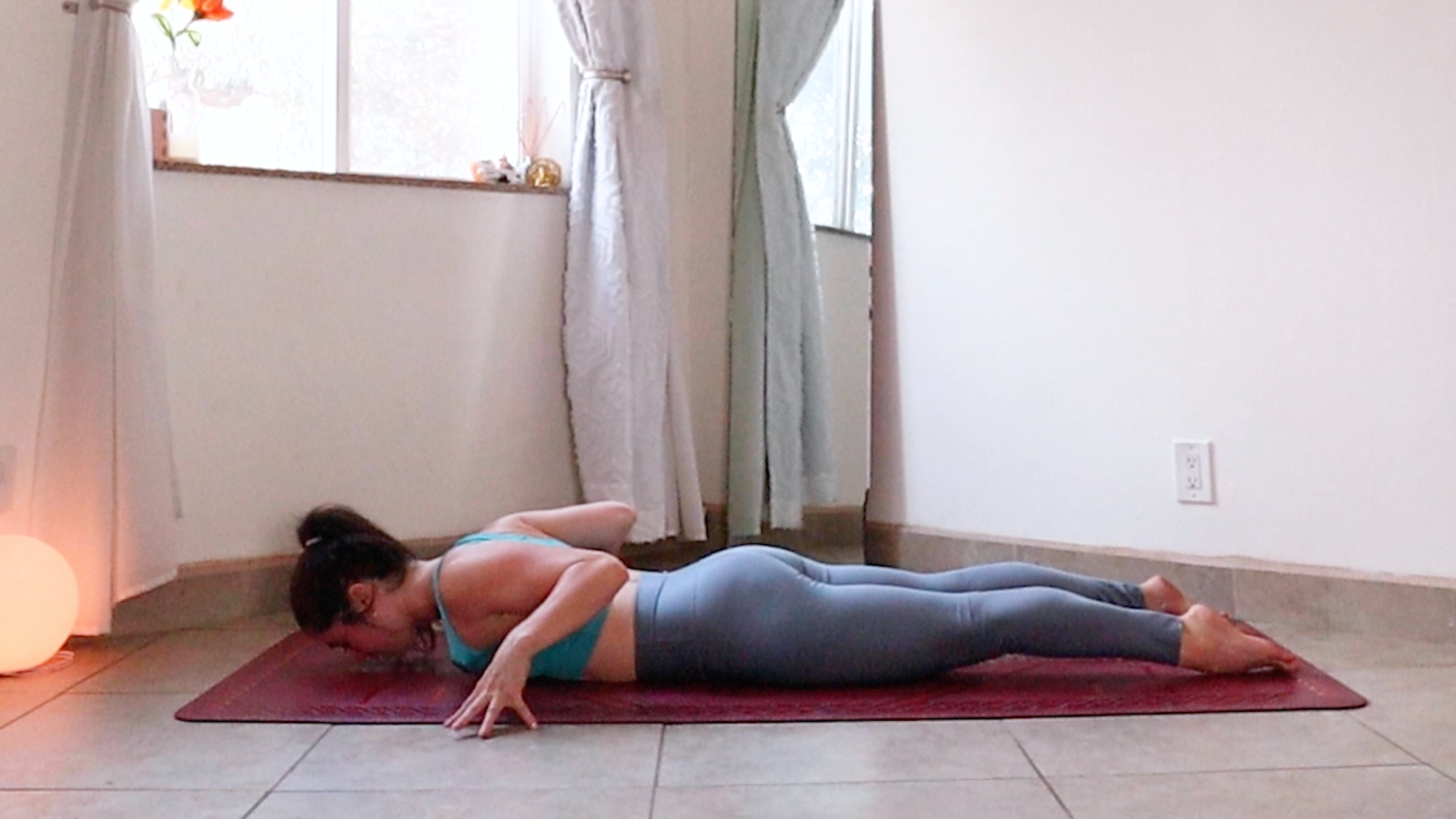 15-Minute Yoga to Loosen Up Your Overly Tight and Tense Muscles