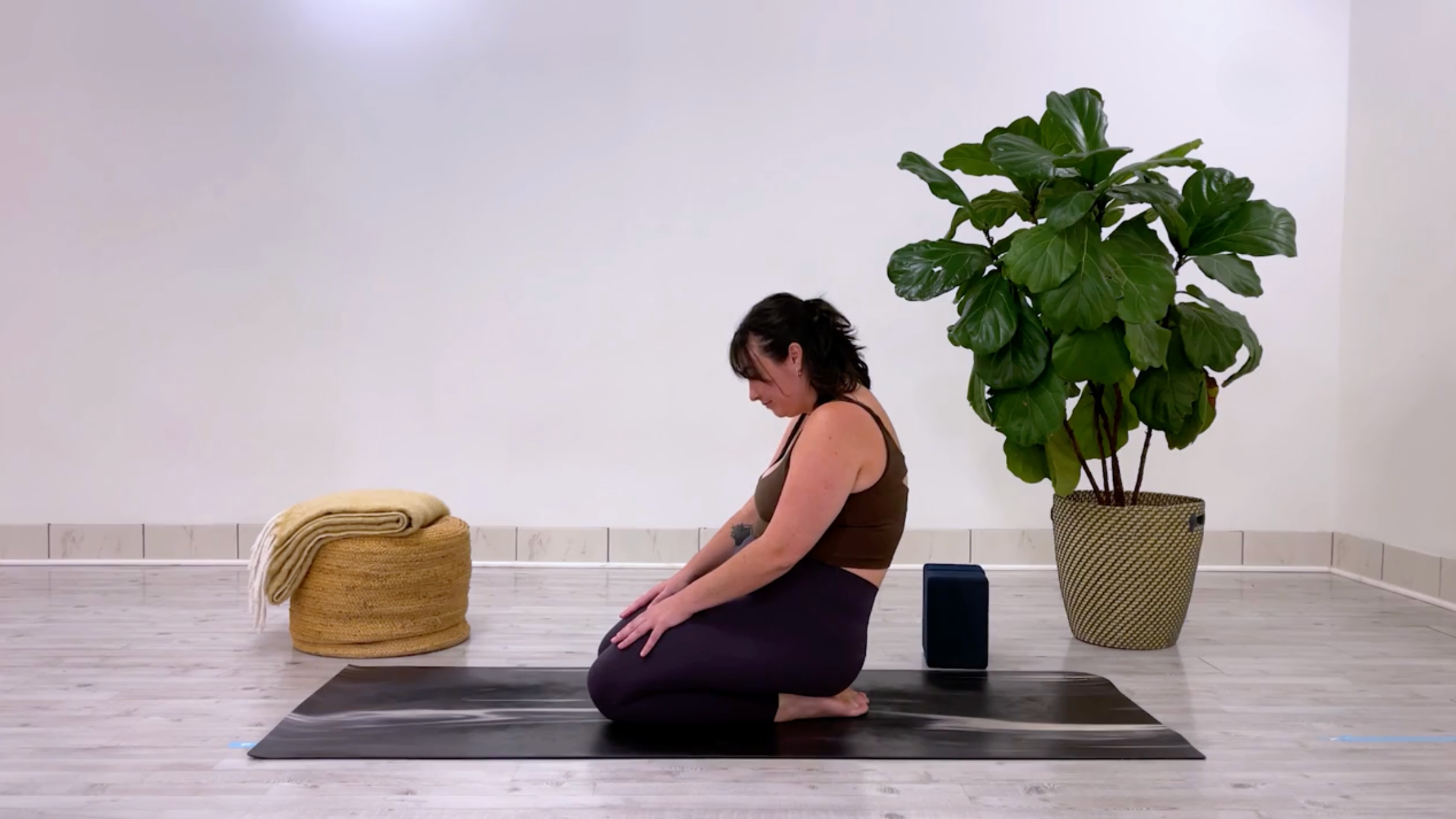 8-Minute Yoga Practice for Better Posture
