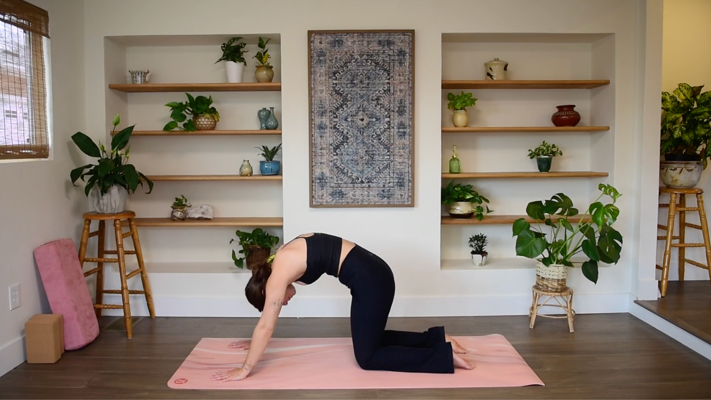 15-Minute Calming Yoga That Moves Your Spine in All the Ways It Needs