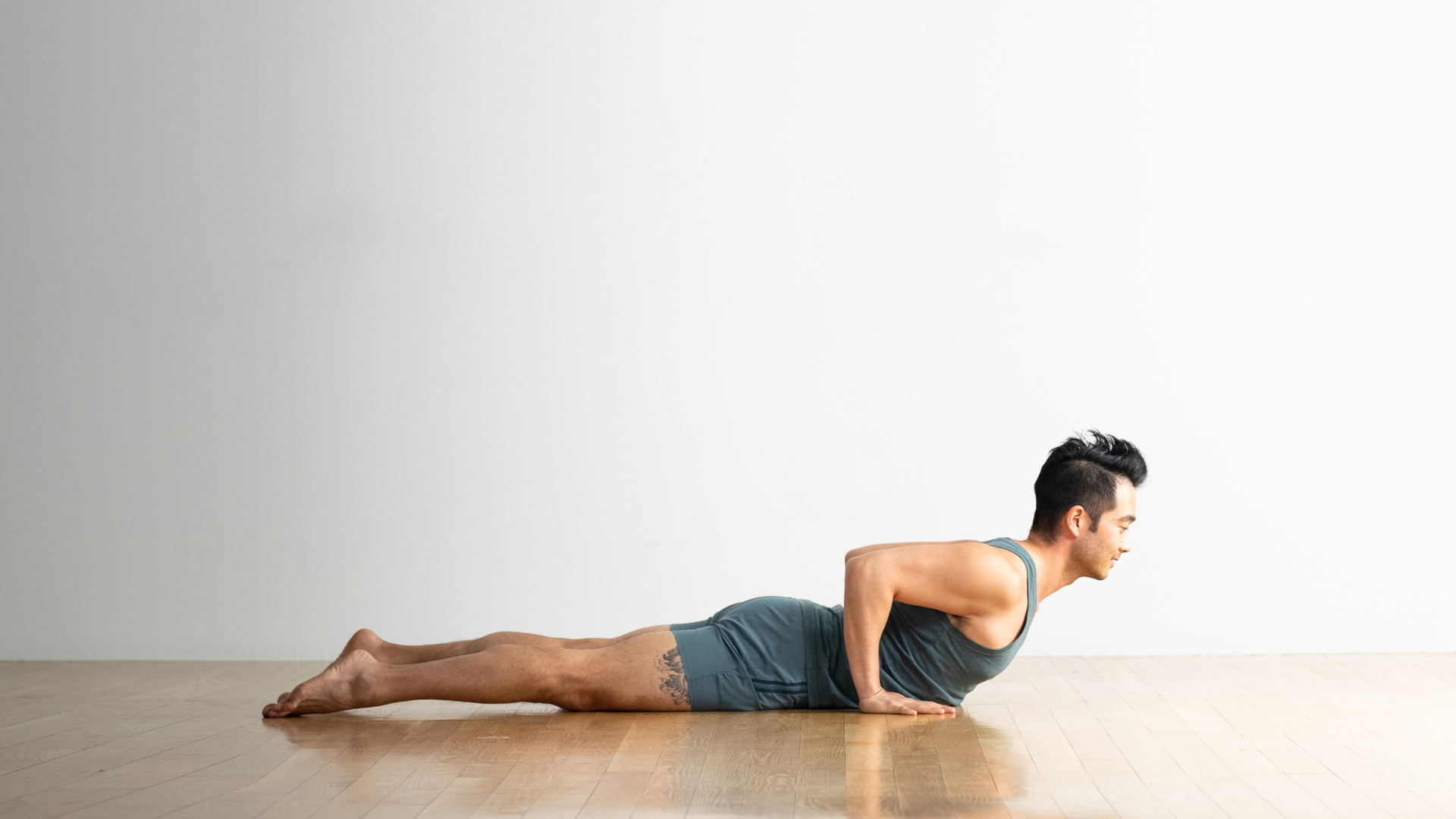 13 Yoga Poses That Strengthen Your Upper Back