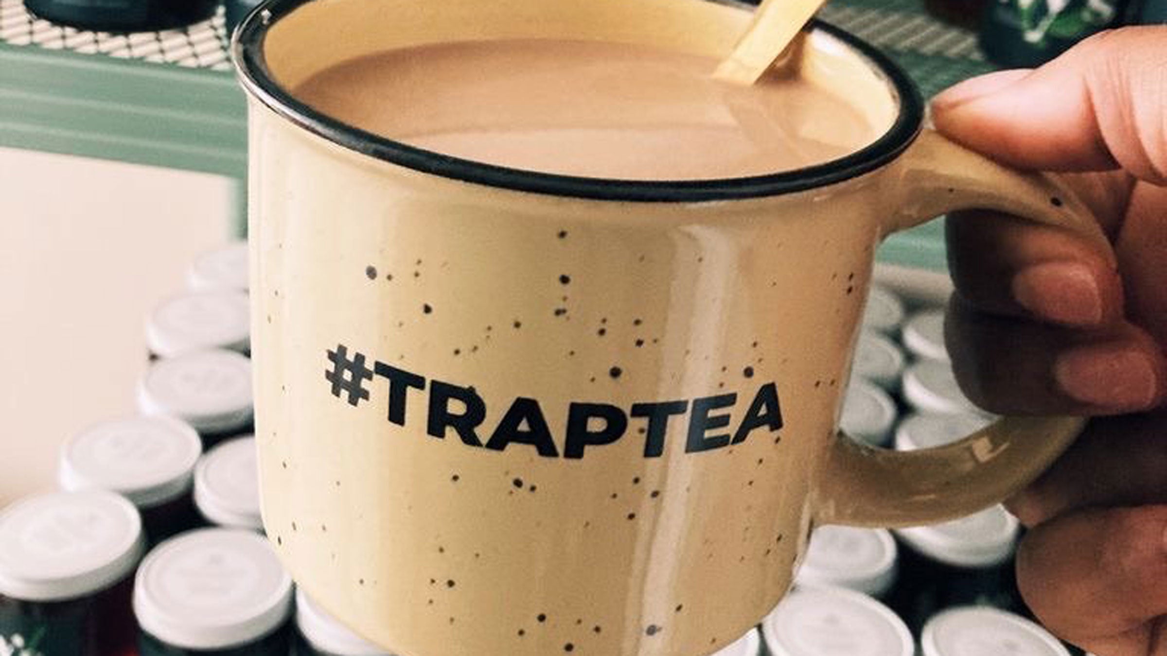 Mug that says #traptea